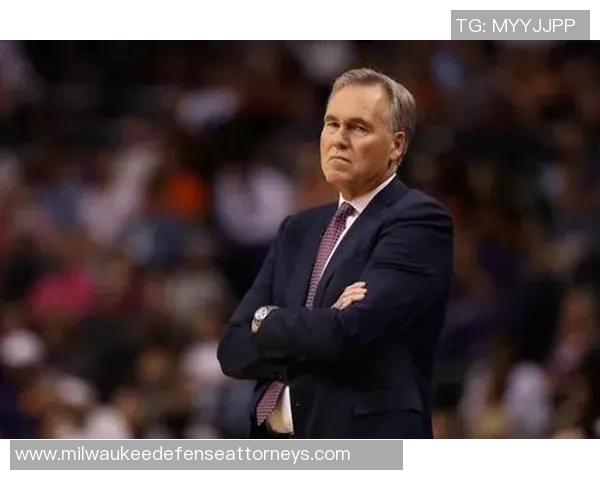 以球员换人战术为核心探讨球队在比赛中调整与应对策略的效果分析 以球员换人战术为核心探讨球队在比赛中调整与应对策略的效果分析