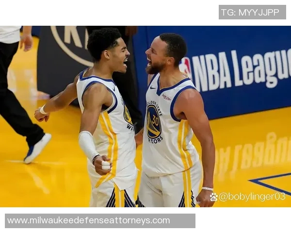 猛龙勇士第三场精彩对决录像回放分析与赛后点评