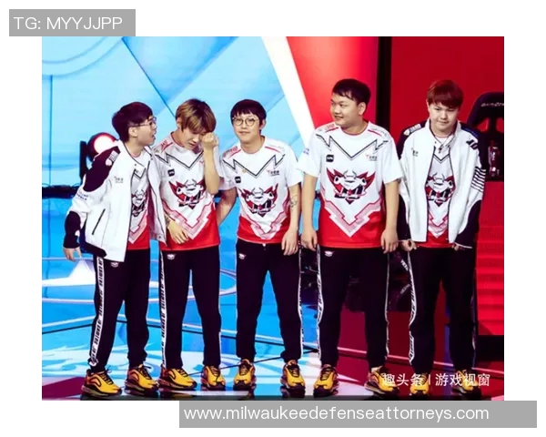 CSGO战术解析：深入探讨JDG战队的游戏节奏与策略运用