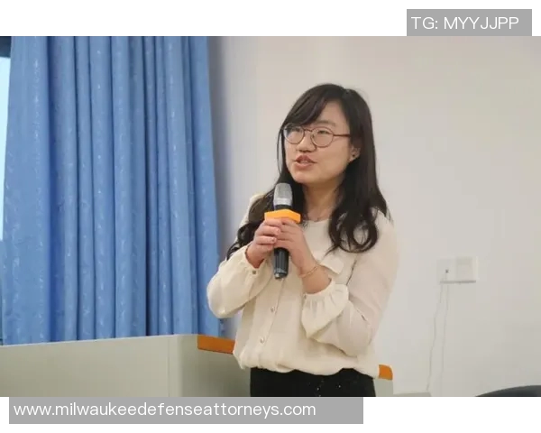 滑板与梦想交织的旅程:杨娜的深度对话与人生启示 滑板与梦想交织的旅程:杨娜的深度对话与人生启示