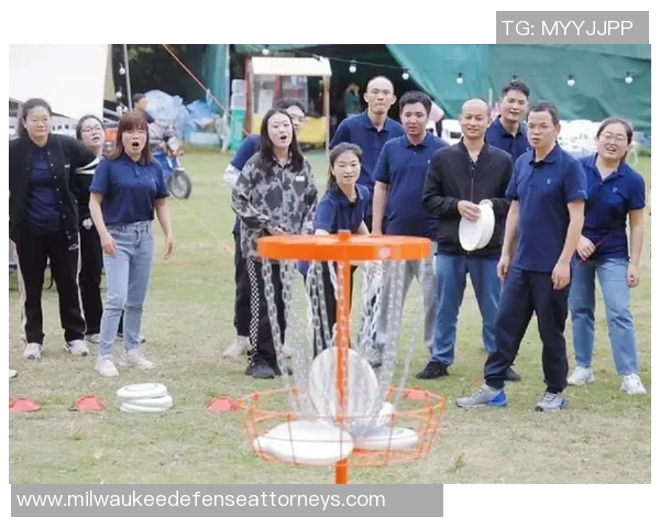 飞盘盛宴：深入武汉飞盘队的赛场故事与经验分享