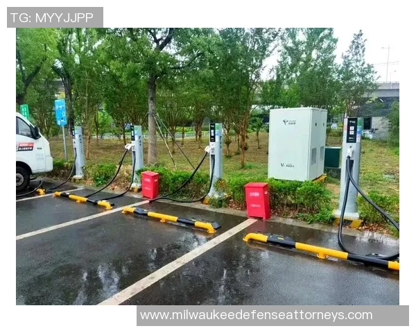 智能充电桩助力绿色出行打造智慧城市新型基础设施发展模式