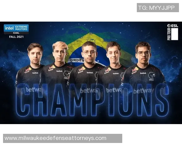 V5战队以82分稳居精英赛积分榜首位竞争愈加激烈